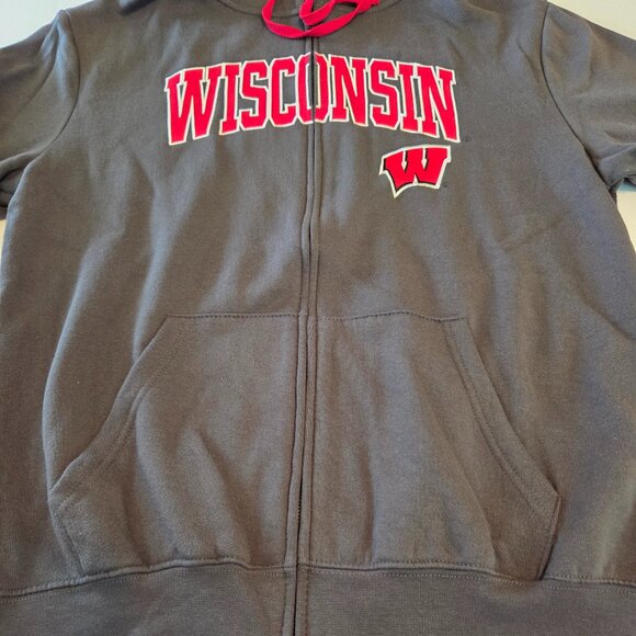 Wisconsin Badgers Zip-Up Hoodie by Colosseum - Men's Large - Picture 5 of 10